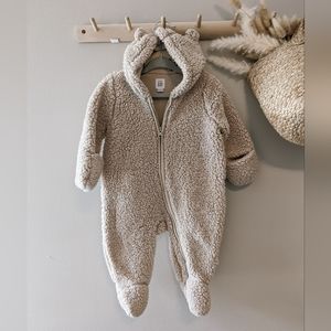 Baby Gap bunting suit